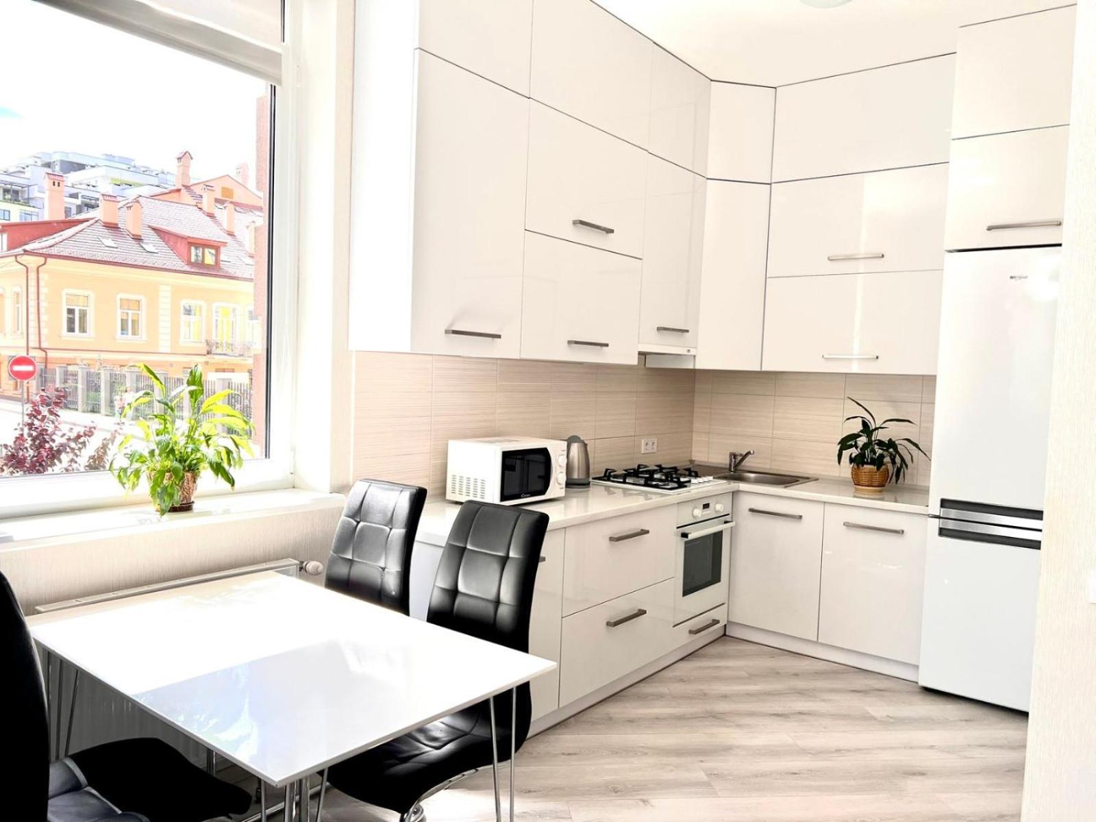 Apartamento Семицвіт Leópolis Exterior foto